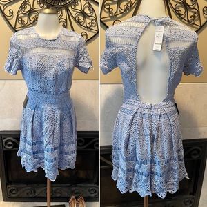 NEW BeBe Women’s Open Back Short Sleeve Crochet Dress SZ 0